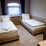Hunor Es Etterem Hotel
