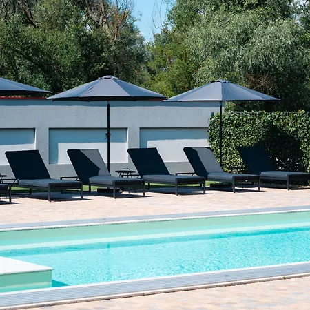 Hotel Hunor Es Etterem